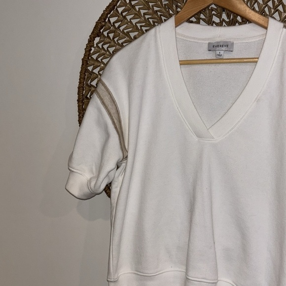 Evereve white and tan Vneck sweatshirt size small - Picture 4 of 7
